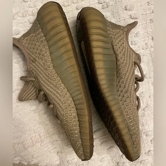 Yeezy boost 350 desert taupe